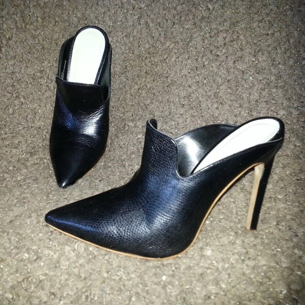 AGAIN&AGAIN-Stiletto Mules-Black Leather-Snakeskin Pattern-Sz 37-6.5US-NEAR MINT